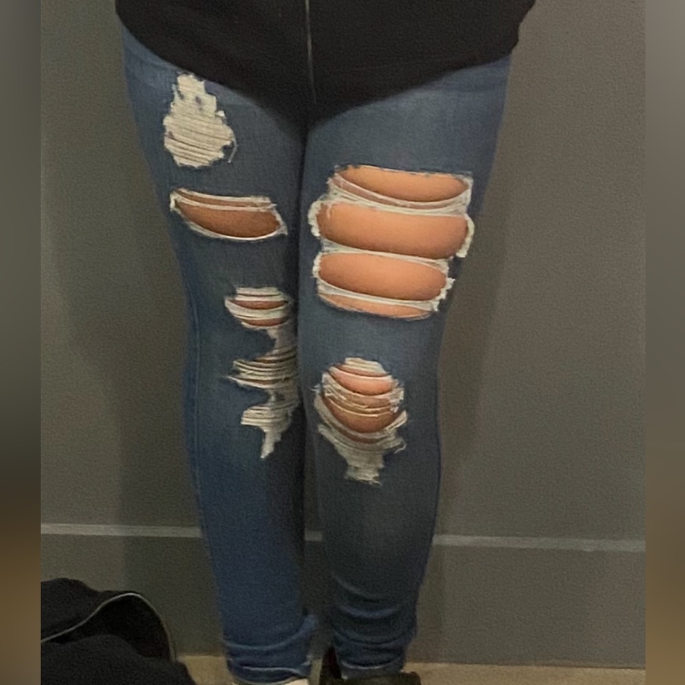 HOLLISTER JEANS!!